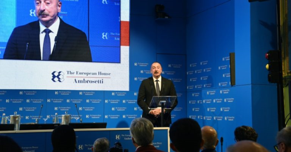 “Biz heç bir zaman özümüzü nəhəng qonşularımızın siyasətinə uyğunlaşdırmamışıq”.